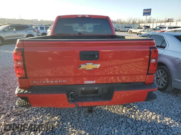 ✅ 2017 Chevrolet Silverado 1500 Custom • VIN: 1GCRCPEH7HZ340601 • Lot: 82903254. Wystawiony na Copart z przebiegiem 110 334 mil. Bezpłatny archiwum sprzedaży aukcyjnych z USA i szczegółowy raport historii pojazdu na DreamBid. Zdjęcie 6.