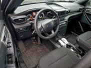 ✅ 2023 Ford Police Interceptor Utility • VIN: 1FM5K8AB6PGB99499 • Lot: 90422275. Wystawiony na Copart z przebiegiem 16 458 mil. Bezpłatny archiwum sprzedaży aukcyjnych z USA i szczegółowy raport historii pojazdu na DreamBid. Zdjęcie 8.