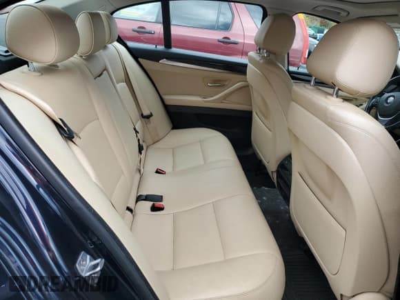 ✅ 2016 BMW 5 Series 528i xDrive • VIN: WBA5A7C57GG151354 • Lot: 89705775. Listed on Copart with 99,083 mi. Free auction sales archive from the USA and detailed vehicle history report at DreamBid. Image 10.