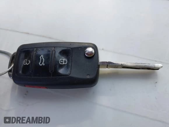 ✅ 2012 Volkswagen Jetta S • VIN: 3VW1K7AJ2CM331367 • Lot: 42294252. Listed on IAAI with 162,373 mi. Free auction sales archive from the USA and detailed vehicle history report at DreamBid. Image 11.