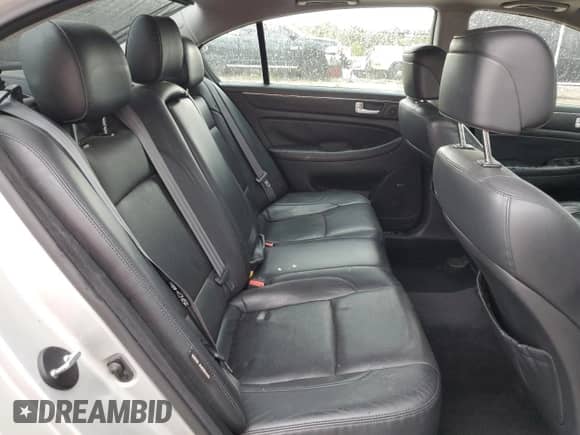 2012 Hyundai Genesis R-Spec z VIN KMHGC4DH1CU203677, wystawiony jako Copart lot #72848124 z przebiegiem 116 897 mil mil oraz Szkoda całkowita • Salvage title. Historia ofert i sprzedaży dostępna na DreamBid. Obrazek 10.