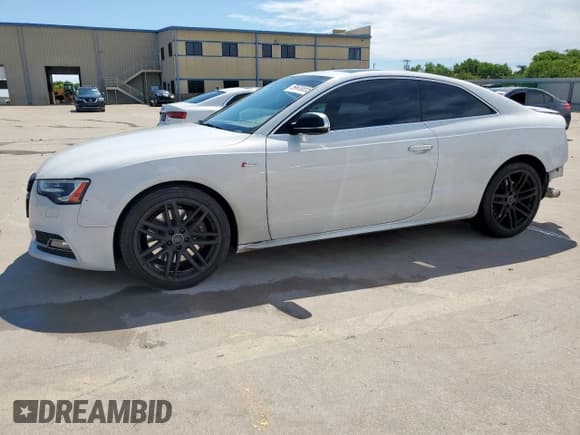 ✅ 2015 Audi S5 Premium Plus • VIN: WAUCGAFR5FA054964 • Лот: 59638655. Опубликован ранее на Copart с пробегом 100 263 миль. Бесплатный доступ к архиву аукционных продаж из США и подробный отчёт об истории автомобиля на DreamBid. Изображение 1.