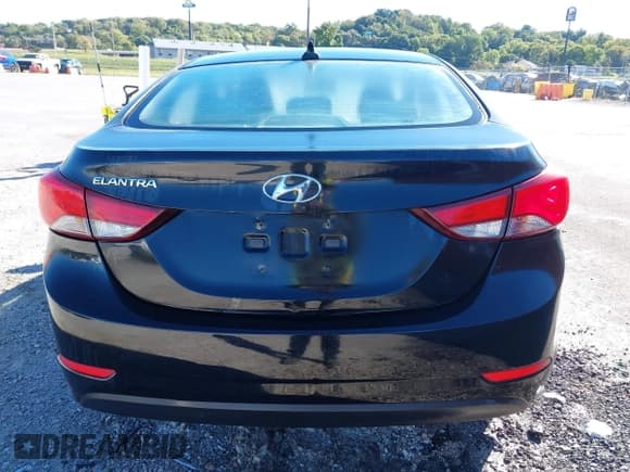 ✅ 2016 Hyundai Elantra SE • VIN: KMHDH4AEXGU502850 • Lot: 43410354. Listed on IAAI with 60,565 mi. Free auction sales archive from the USA and detailed vehicle history report at DreamBid. Image 16.