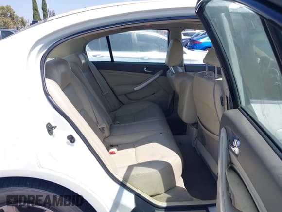 ✅ 2005 Infiniti G35 • VIN: JNKCV51E85M207059 • Lot: 43012270. Wystawiony na IAAI z przebiegiem 229 477 mil. Bezpłatny archiwum sprzedaży aukcyjnych z USA i szczegółowy raport historii pojazdu na DreamBid. Zdjęcie 8.