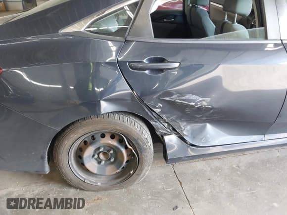 ✅ 2016 Honda Civic LX • VIN: 19XFC2F56GE040861 • Лот: 43329368. Опубликован ранее на IAAI с пробегом 125 450 миль. Бесплатный доступ к архиву аукционных продаж из США и подробный отчёт об истории автомобиля на DreamBid. Изображение 6.