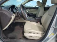 ✅ 2011 Buick Regal CXL RL1 • VIN: 2G4GN5EC4B9178708 • Lot: 51629425. Wystawiony na Copart z przebiegiem 60 827 mil. Bezpłatny archiwum sprzedaży aukcyjnych z USA i szczegółowy raport historii pojazdu na DreamBid. Zdjęcie 7.