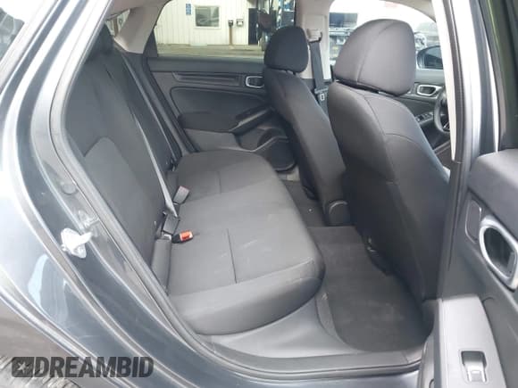 ✅ 2023 Honda Civic LX • VIN: 2HGFE2F22PH562876 • Lot: 43438996. Wystawiony na IAAI z przebiegiem 16 301 mil. Bezpłatny archiwum sprzedaży aukcyjnych z USA i szczegółowy raport historii pojazdu na DreamBid. Zdjęcie 8.