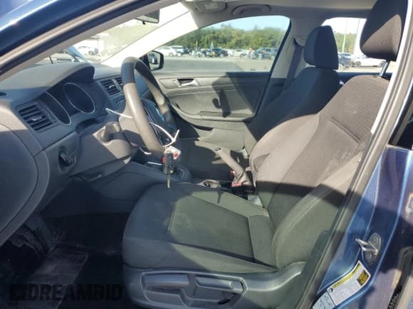 ✅ 2016 Volkswagen Jetta S • VIN: 3VW167AJ9GM415566 • Lot: 92093655. Listed on Copart with 102,147 mi. Free auction sales archive from the USA and detailed vehicle history report at DreamBid. Image 7.