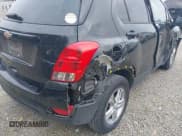 ✅ 2021 Chevrolet Trax LS • VIN: KL7CJKSB9MB321840 • Lot: 43265706. Listed on IAAI with 76,342 mi. Free auction sales archive from the USA and detailed vehicle history report at DreamBid. Image 19.