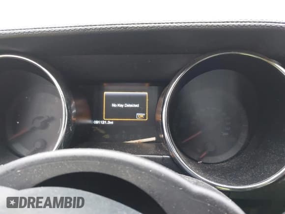 ✅ 2015 Ford Mustang V6 • VIN: 1FA6P8AM4F5305296 • Lot: 43431575. Listed on IAAI with 91,121 mi. Free auction sales archive from the USA and detailed vehicle history report at DreamBid. Image 7.