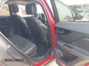 ✅ 2019 Jaguar F-Pace 25t Premium • VIN: SADCJ2FX4KA354390 • Lot: 42384285. Wystawiony na IAAI z przebiegiem 113 061 mil. Bezpłatny archiwum sprzedaży aukcyjnych z USA i szczegółowy raport historii pojazdu na DreamBid. Zdjęcie 8.