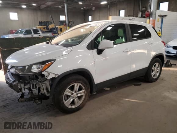 ✅ 2021 Chevrolet Trax LS • VIN: KL7CJKSB2MB300473 • Lot: 91988465. Listed on Copart with 31,978 mi. Free auction sales archive from the USA and detailed vehicle history report at DreamBid. Image 1.