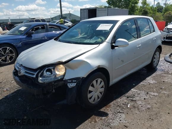 ✅ 2009 Volkswagen Rabbit S • VIN: WVWDA71K49W084907 • Lot: 42198880. Listed on IAAI with 160,293 mi. Free auction sales archive from the USA and detailed vehicle history report at DreamBid. Image 2.