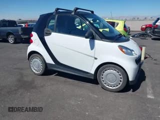 ✅ 2013 Smart fortwo Pure • VIN: WMEEJ3BA3DK687688 • Lot: 42855344. Wystawiony na IAAI z przebiegiem 66 554 mil. Bezpłatny archiwum sprzedaży aukcyjnych z USA i szczegółowy raport historii pojazdu na DreamBid. Zdjęcie 1.
