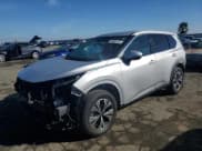 ✅ 2021 Nissan Rogue SV • VIN: 5N1AT3BA6MC790293 • Лот: 86880175. Опубликован ранее на Copart с пробегом 88 409 миль. Бесплатный доступ к архиву аукционных продаж из США и подробный отчёт об истории автомобиля на DreamBid. Изображение 1.