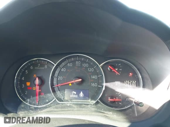 ✅ 2014 Nissan Maxima SV • VIN: 1N4AA5AP3EC465068 • Lot: 43657750. Wystawiony na IAAI z przebiegiem 126 232 mil. Bezpłatny archiwum sprzedaży aukcyjnych z USA i szczegółowy raport historii pojazdu na DreamBid. Zdjęcie 7.