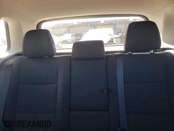 ✅ 2015 Volkswagen Tiguan S • VIN: WVGAV7AX6FW015968 • Lot: 90939515. Wystawiony na Copart z przebiegiem 128 219 mil. Bezpłatny archiwum sprzedaży aukcyjnych z USA i szczegółowy raport historii pojazdu na DreamBid. Zdjęcie 10.