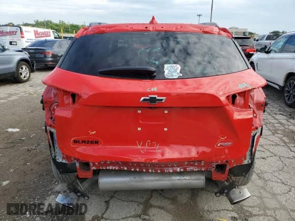 2020 Chevrolet Blazer RS z VIN 3GNKBERS2LS603766, wystawiony jako Copart lot #67072395 z przebiegiem 70 351 mil mil oraz Szkoda całkowita • Salvage title. Historia ofert i sprzedaży dostępna na DreamBid. Obrazek 6.