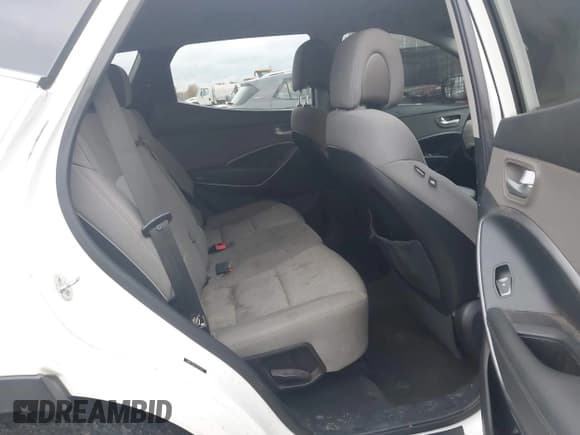 ✅ 2018 Hyundai Santa Fe 2.4L • VIN: 5NMZT3LB1JH057936 • Лот: 43505515. Опубликован ранее на IAAI с пробегом 152 899 миль. Бесплатный доступ к архиву аукционных продаж из США и подробный отчёт об истории автомобиля на DreamBid. Изображение 8.