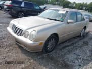 ✅ 2001 Mercedes-Benz E 320 • VIN: WDBJF65J61B180354 • Лот: 42934412. Опубликован ранее на IAAI с пробегом 120 817 миль. Бесплатный доступ к архиву аукционных продаж из США и подробный отчёт об истории автомобиля на DreamBid. Изображение 2.