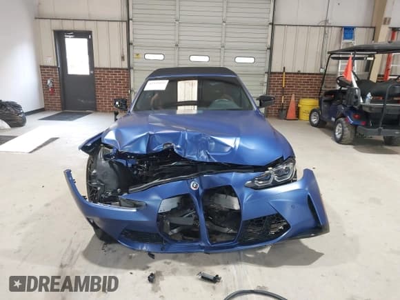 ✅ 2023 BMW M4 Competition xDrive • VIN: WBS33BA06PCL41709 • Lot: 42395952. Listed on IAAI with 24,066 mi. Free auction sales archive from the USA and detailed vehicle history report at DreamBid. Image 13.