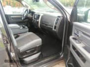 ✅ 2019 Ram 1500 SLT • VIN: 1C6RR7TT8KS658837 • Лот: 43179762. Опубликован ранее на IAAI с пробегом 60 672 миль. Бесплатный доступ к архиву аукционных продаж из США и подробный отчёт об истории автомобиля на DreamBid. Изображение 5.