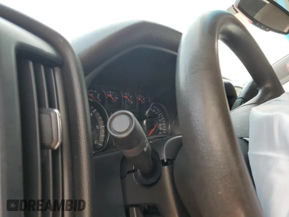 ✅ 2018 Chevrolet Silverado 1500 LS • VIN: 1GCRCNEH1JZ242142 • Лот: 60117985. Опубликован ранее на Copart с пробегом Не указан. Бесплатный доступ к архиву аукционных продаж из США и подробный отчёт об истории автомобиля на DreamBid. Изображение 9.