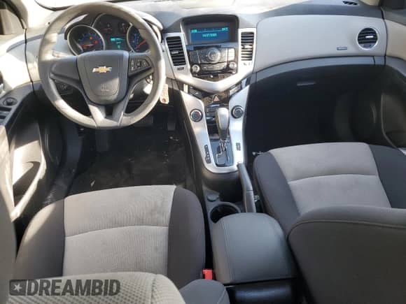 2016 Chevrolet Cruze LS с VIN 1G1PC5SH6G7207783, выставлен на аукционе Copart как лот 90296645 с пробегом 90 832 миль миль и Списание • Salvage title. История ставок и продаж доступна на DreamBid. Изображение 8.