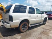 ✅ 2003 Cadillac Escalade • VIN: 1GYEC63T03R286187 • Lot: 42548143. Wystawiony na IAAI z przebiegiem 280 735 mil. Bezpłatny archiwum sprzedaży aukcyjnych z USA i szczegółowy raport historii pojazdu na DreamBid. Zdjęcie 4.