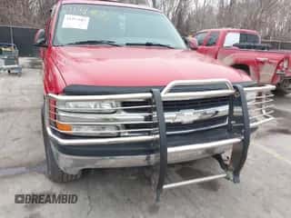 2001 Chevrolet Suburban LS z VIN 3GNFK16T81G212368, wystawiony jako IAAI lot #41497683 z przebiegiem 259 827 mil mil oraz . Historia ofert i sprzedaży dostępna na DreamBid. Obrazek 6.