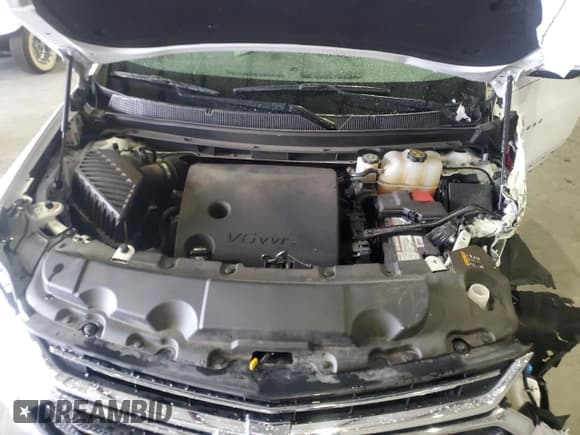 ✅ 2019 Chevrolet Traverse LT Cloth • VIN: 1GNERGKW8KJ218231 • Lot: 84944715. Wystawiony na Copart z przebiegiem 106 499 mil. Bezpłatny archiwum sprzedaży aukcyjnych z USA i szczegółowy raport historii pojazdu na DreamBid. Zdjęcie 12.