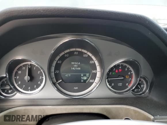 ✅ 2011 Mercedes-Benz E 550 Luxury • VIN: WDDHF9AB3BA303945 • Lot: 91293975. Listed on Copart with 142,166 mi. Free auction sales archive from the USA and detailed vehicle history report at DreamBid. Image 9.