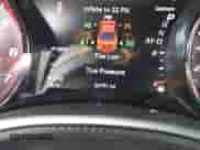 2015 Dodge Charger SRT Hellcat z VIN 2C3CDXL99FH836323, wystawiony jako IAAI lot #42445379 z przebiegiem 26 791 mil mil oraz . Historia ofert i sprzedaży dostępna na DreamBid. Obrazek 15.