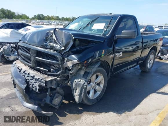 2013 Ram 1500 Express z VIN 3C6JR6AT8DG505511, wystawiony jako IAAI lot #43104315 z przebiegiem 306 996 mil mil oraz . Historia ofert i sprzedaży dostępna na DreamBid. Obrazek 2.