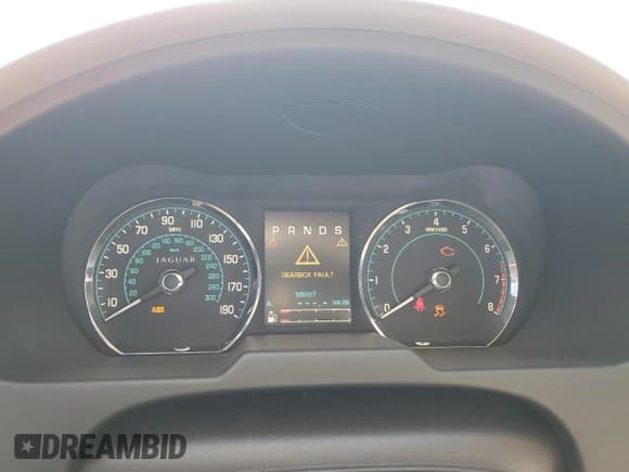 ✅ 2013 Jaguar XF RWD • VIN: SAJWA0E72D8S65816 • Лот: 84045775. Опубликован ранее на Copart с пробегом 98 227 миль. Бесплатный доступ к архиву аукционных продаж из США и подробный отчёт об истории автомобиля на DreamBid. Изображение 9.