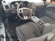 ✅ 2014 Dodge Challenger SXT • VIN: 2C3CDYAG5EH294465 • Lot: 85461484. Wystawiony na Copart z przebiegiem 109 585 mil. Bezpłatny archiwum sprzedaży aukcyjnych z USA i szczegółowy raport historii pojazdu na DreamBid. Zdjęcie 8.