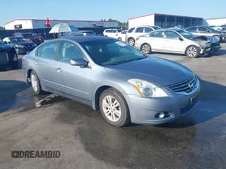 ✅ 2011 Nissan Altima S • VIN: 1N4AL2AP7BN511431 • Lot: 43040968. Wystawiony na IAAI z przebiegiem 179 453 mil. Bezpłatny archiwum sprzedaży aukcyjnych z USA i szczegółowy raport historii pojazdu na DreamBid. Zdjęcie 1.
