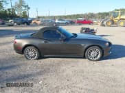 ✅ 2017 FIAT 124 Spider Elaborazione Abarth • VIN: JC1NFAEK3H0126513 • Лот: 43606214. Опубликован ранее на IAAI с пробегом 102 312 миль. Бесплатный доступ к архиву аукционных продаж из США и подробный отчёт об истории автомобиля на DreamBid. Изображение 13.