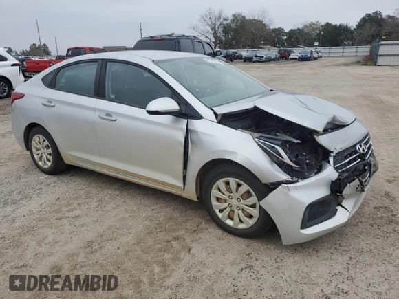 ✅ 2020 Hyundai Accent SE • VIN: 3KPC24A67LE093872 • Лот: 85258304. Опубликован ранее на Copart с пробегом 65 077 миль. Бесплатный доступ к архиву аукционных продаж из США и подробный отчёт об истории автомобиля на DreamBid. Изображение 4.