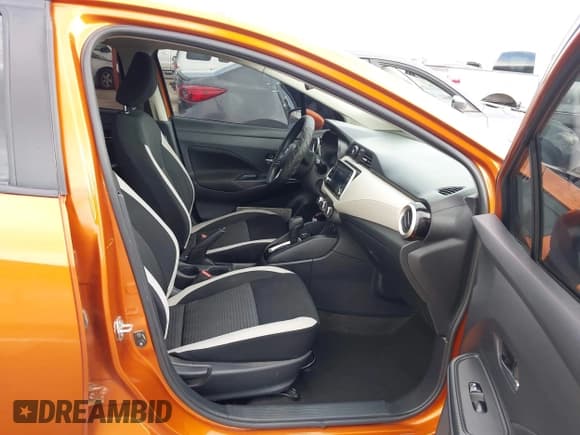 ✅ 2022 Nissan Versa SV • VIN: 3N1CN8EV9NL850076 • Lot: 43393220. Listed on IAAI with 76,737 mi. Free auction sales archive from the USA and detailed vehicle history report at DreamBid. Image 5.