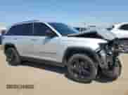 2022 Jeep Grand Cherokee Limited with VIN 1C4RJGBG1N8638726, listed as a Copart auction lot 59920475 with 25,071 mi miles and Salvage title. Bid and sale history available at DreamBid. Image 4.