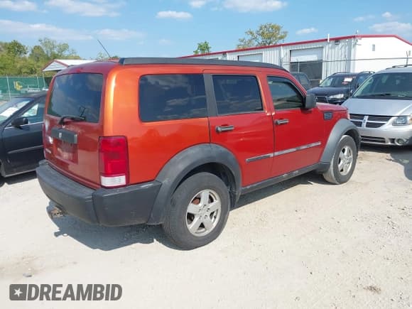 ✅ 2007 Dodge Nitro SXT • VIN: 1D8GT28K07W606303 • Lot: 43232709. Listed on IAAI with 195,960 mi. Free auction sales archive from the USA and detailed vehicle history report at DreamBid. Image 4.