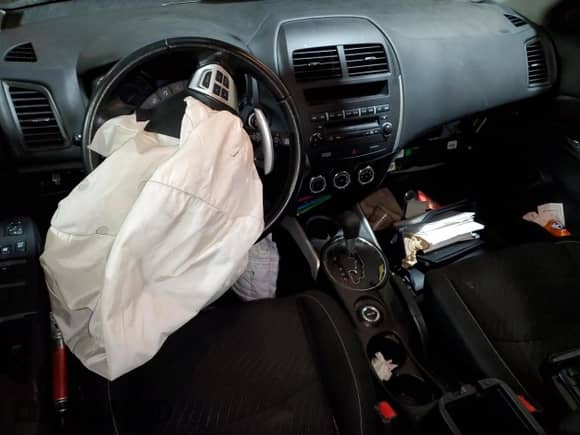 2013 Mitsubishi Outlander SE с VIN 4A4AR4AU0DE011181, выставлен на аукционе Copart как лот 87367045 с пробегом Не указан миль и Списание • Salvage title. История ставок и продаж доступна на DreamBid. Изображение 8.