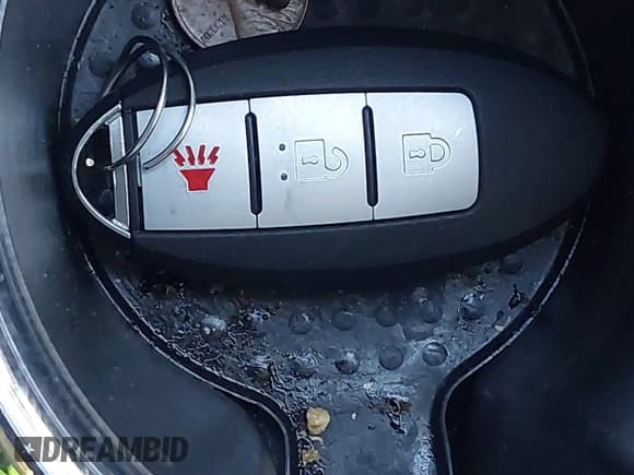 ✅ 2018 Nissan Pathfinder S • VIN: 5N1DR2MN6JC671225 • Lot: 43928021. Wystawiony na IAAI z przebiegiem 260 000 mil. Bezpłatny archiwum sprzedaży aukcyjnych z USA i szczegółowy raport historii pojazdu na DreamBid. Zdjęcie 11.