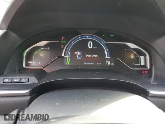 ✅ 2018 Honda Clarity • VIN: JHMZC5F17JC005187 • Lot: 67424942. Listed on Copart with 124,862 mi. Free auction sales archive from the USA and detailed vehicle history report at DreamBid. Image 9.