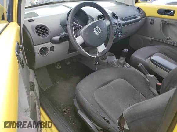 ✅ 2003 Volkswagen Beetle GLS • VIN: 3VWCD21C73M429883 • Lot: 70558125. Listed on Copart with 168,175 mi. Free auction sales archive from the USA and detailed vehicle history report at DreamBid. Image 8.