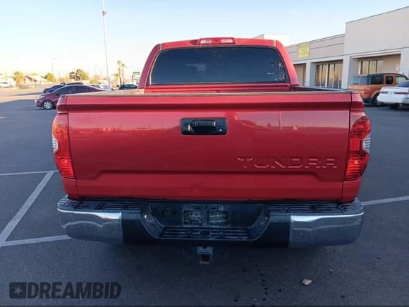 ✅ 2015 Toyota Tundra SR5 • VIN: 5TFEM5F18FX082714 • Лот: 43715902. Опубликован ранее на IAAI с пробегом 135 239 миль. Бесплатный доступ к архиву аукционных продаж из США и подробный отчёт об истории автомобиля на DreamBid. Изображение 12.