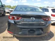 ✅ 2024 Mazda 3 S Preferred • VIN: 3MZBPACM2RM404675 • Lot: 69221234. Wystawiony na Copart z przebiegiem 2 145 mil. Bezpłatny archiwum sprzedaży aukcyjnych z USA i szczegółowy raport historii pojazdu na DreamBid. Zdjęcie 6.