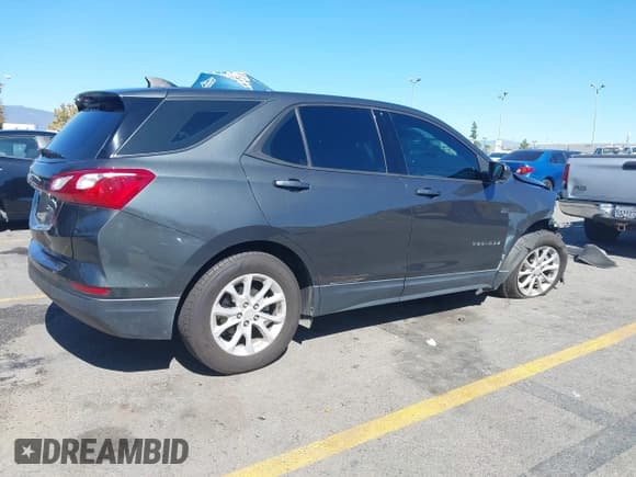 ✅ 2019 Chevrolet Equinox LS • VIN: 3GNAXHEV6KS565598 • Лот: 43463882. Опубликован ранее на IAAI с пробегом 95 180 миль. Бесплатный доступ к архиву аукционных продаж из США и подробный отчёт об истории автомобиля на DreamBid. Изображение 4.