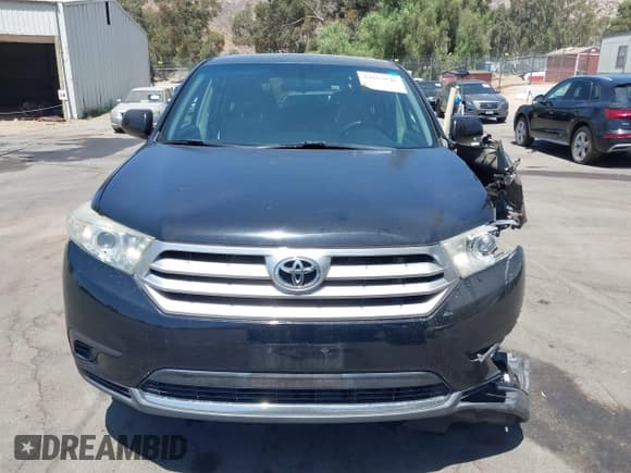✅ 2013 Toyota Highlander • VIN: 5TDZA3EHXDS031814 • Lot: 42653046. Wystawiony na IAAI z przebiegiem 155 433 mil. Bezpłatny archiwum sprzedaży aukcyjnych z USA i szczegółowy raport historii pojazdu na DreamBid. Zdjęcie 12.